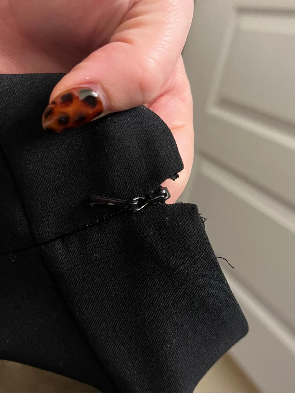 DKNY Black Tailored Pencil Skirt